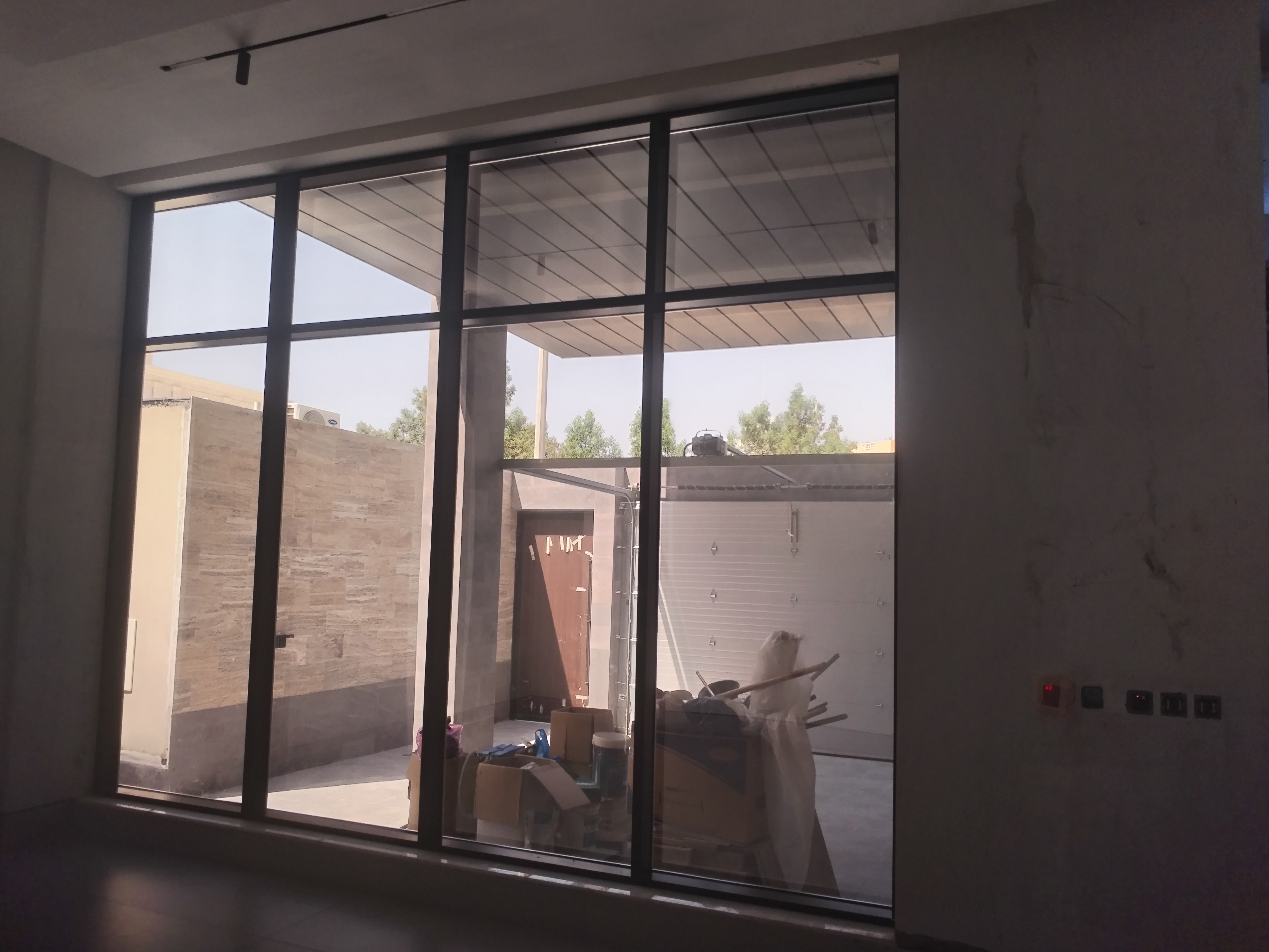 نوافذ وأبواب المنيم r50